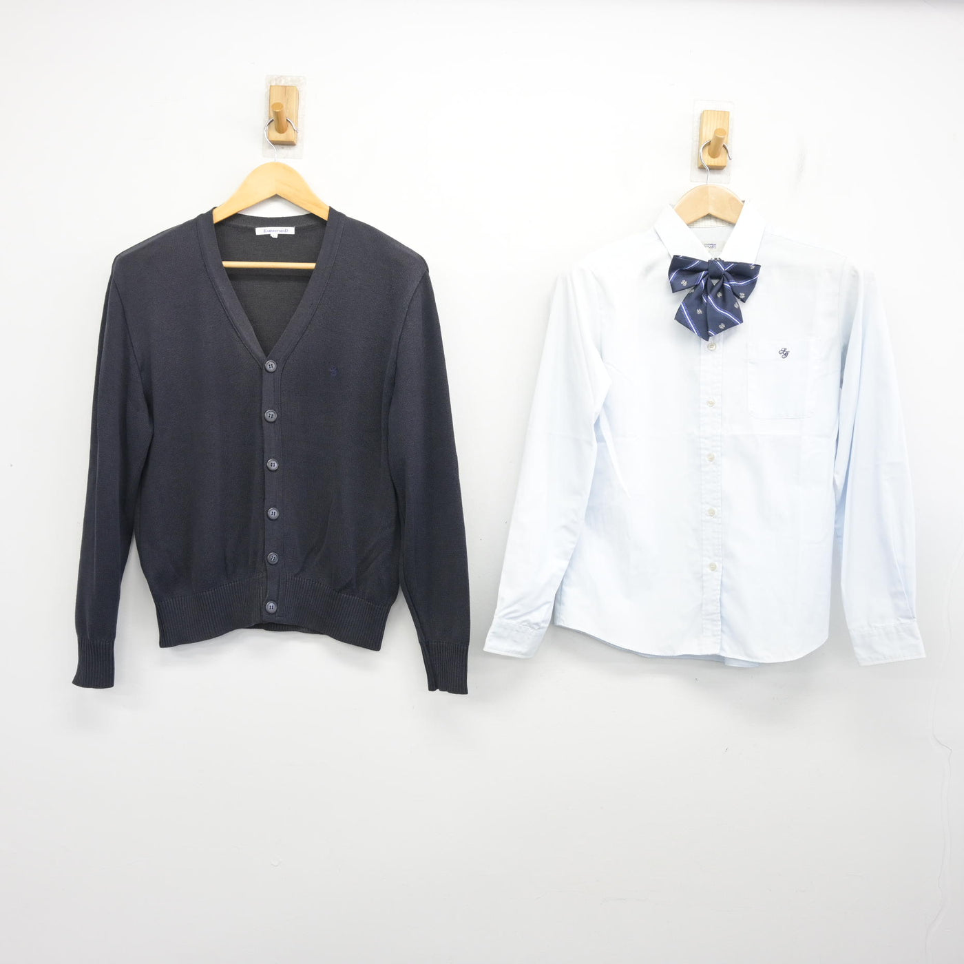 【中古】千葉県 昭和学院高等学校 女子制服 3点 (ニット・シャツ) sf103534