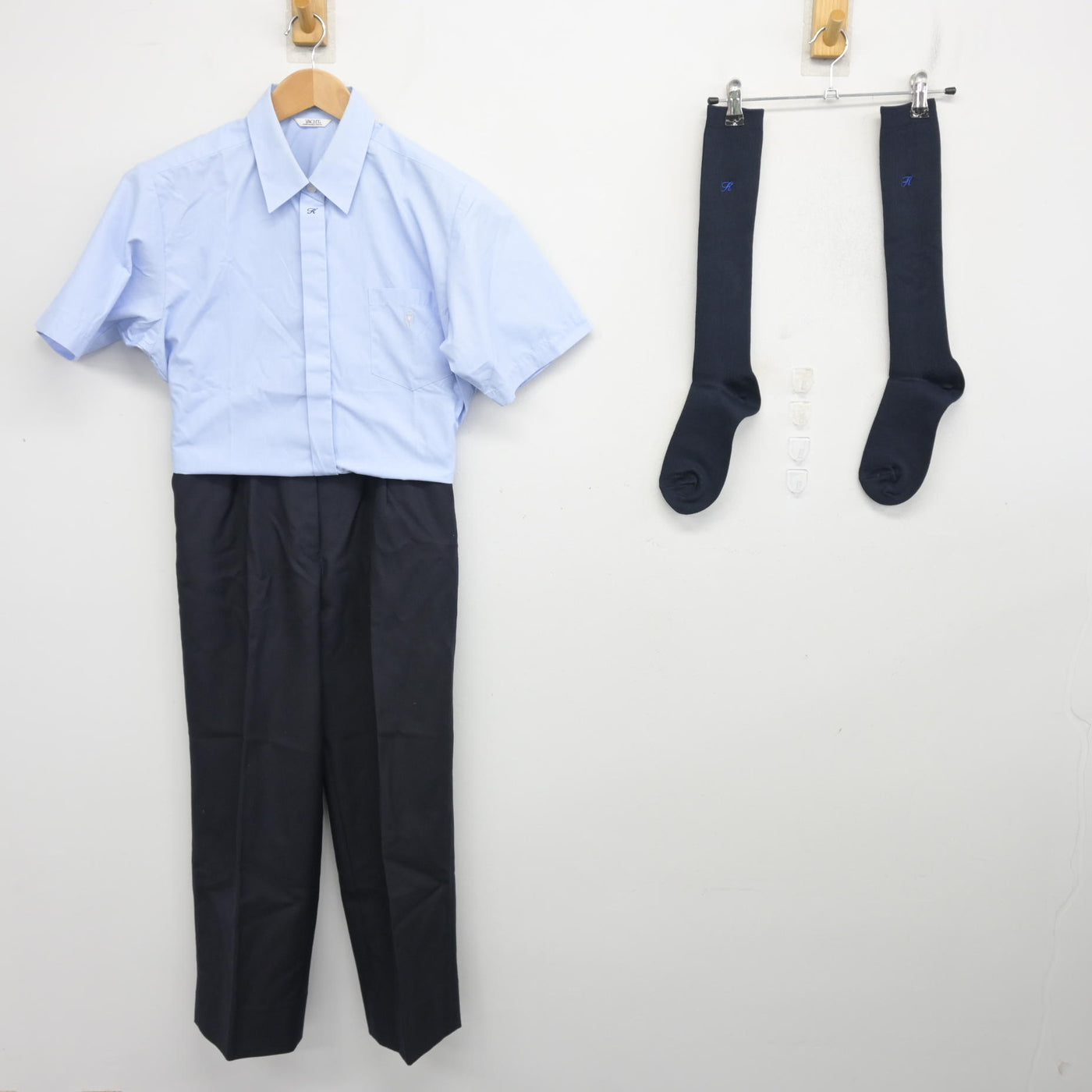【中古】東京都 吉祥女子中学・高等学校 女子制服 3点 (シャツ・ズボン) sf103574