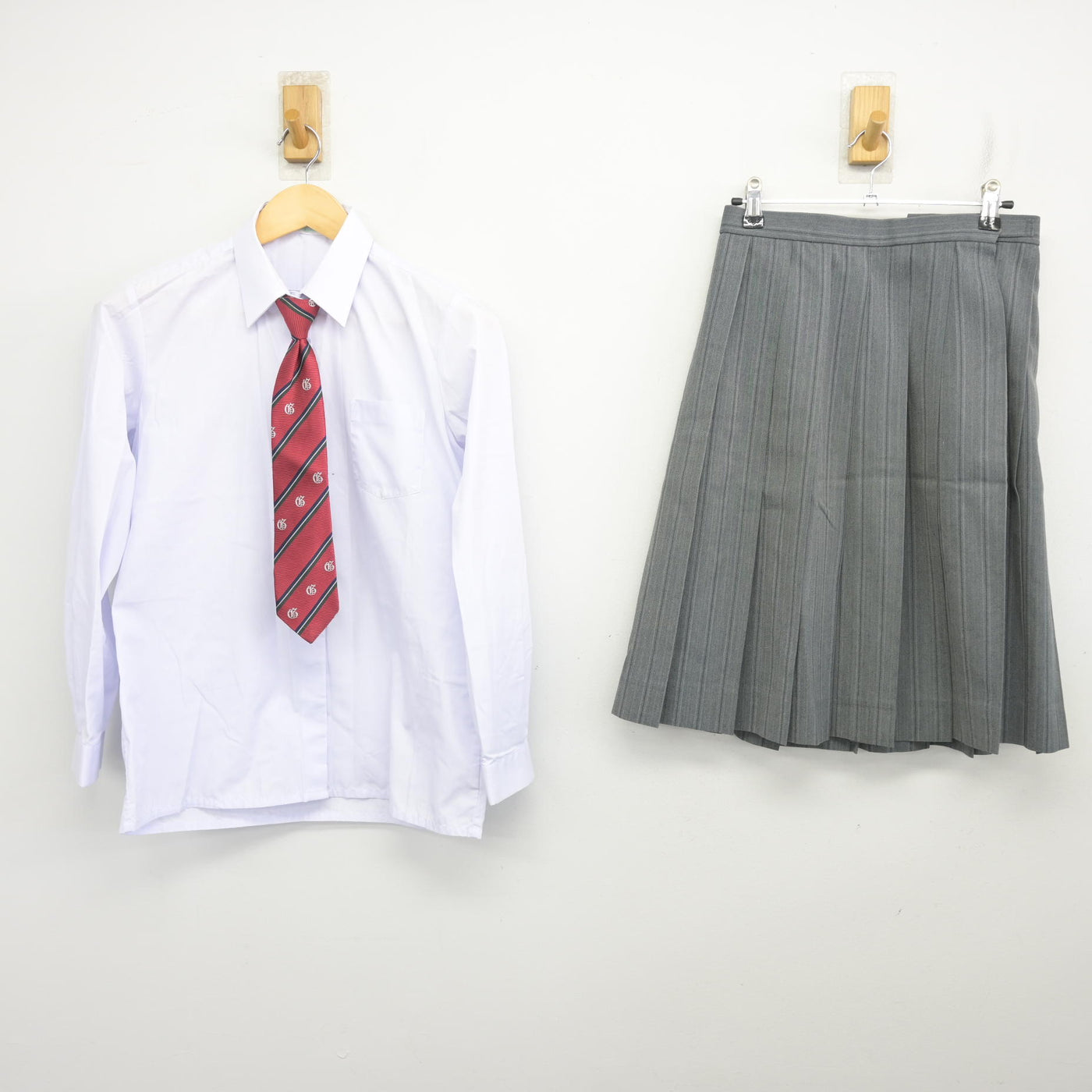【中古】福島県 会津学鳳高等学校 女子制服 3点 (シャツ・スカート) sf103592