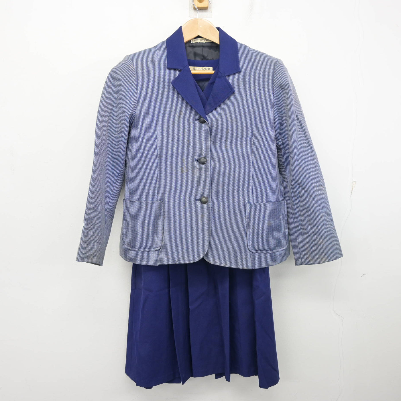 【中古】兵庫県 小林聖心女子学院小学校  女子制服 2点 (ブレザー・ジャンパースカート) sf103601