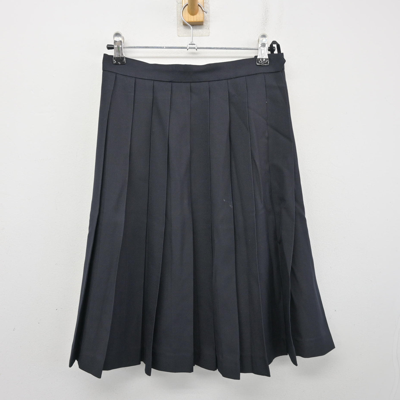 【中古】東京都 三輪田学園高等学校/旧制服 女子制服 4点 (ブレザー・ニット・スカート) sf103611