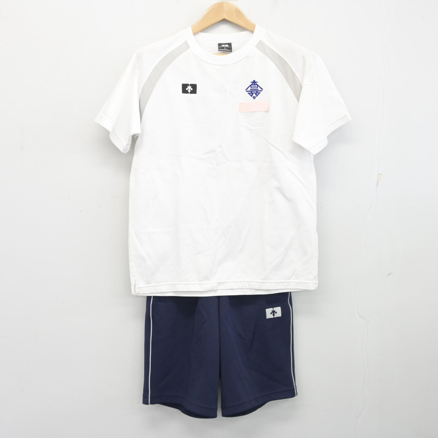 【中古】香川県 高松商業高等学校 女子制服 2点 (体操服 上・体操服 下) sf103645