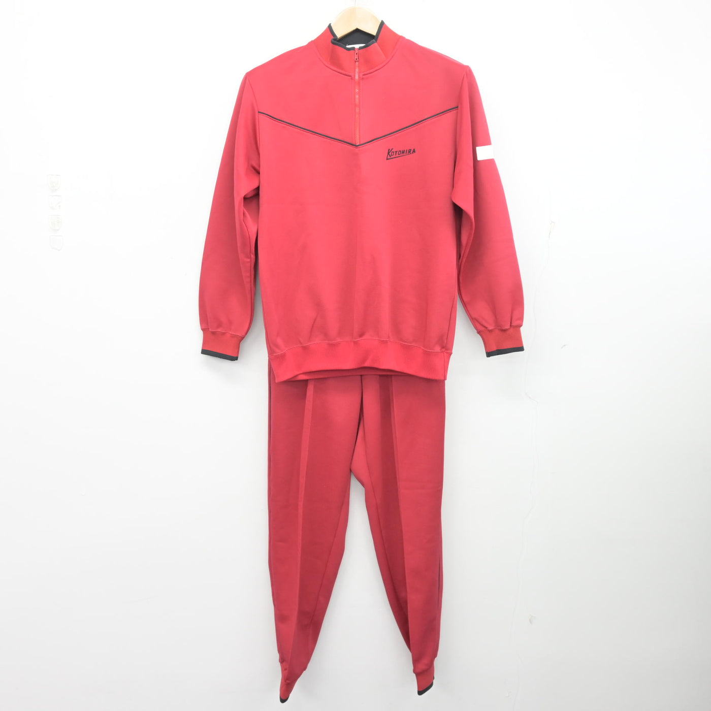 【中古】香川県 琴平中学校 女子制服 2点 (ジャージ 上・ジャージ 下) sf103647