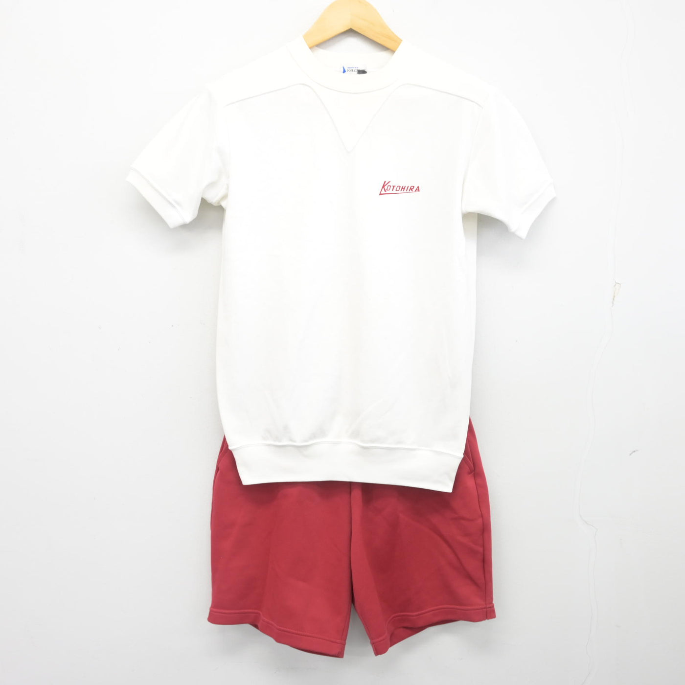 【中古】香川県 琴平中学校 女子制服 2点 (体操服 上・体操服 下) sf103649