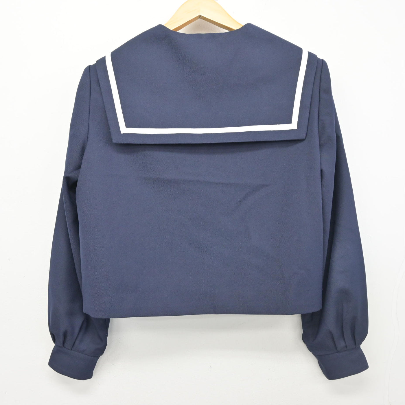 【中古】香川県 琴平中学校 女子制服 2点 (セーラー服・スカート) sf103650