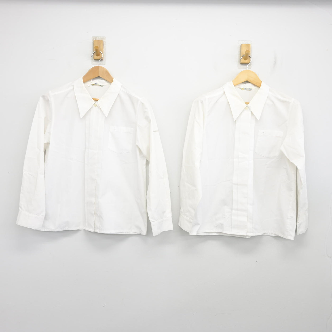 【中古】香川県 丸亀高等学校 女子制服 2点 (シャツ) sf103658