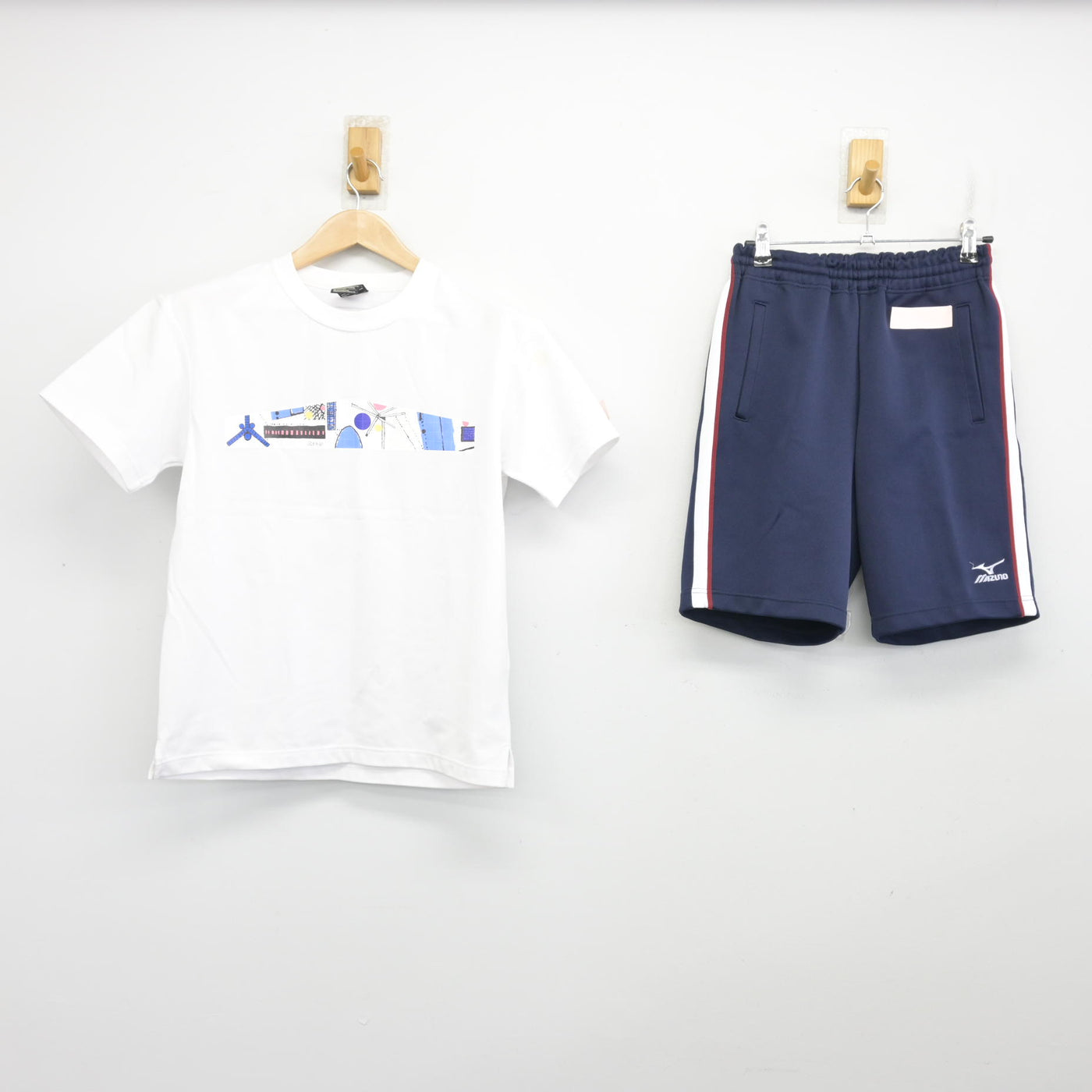 【中古】香川県 丸亀高等学校 女子制服 2点 (体操服 上・体操服 下) sf103661