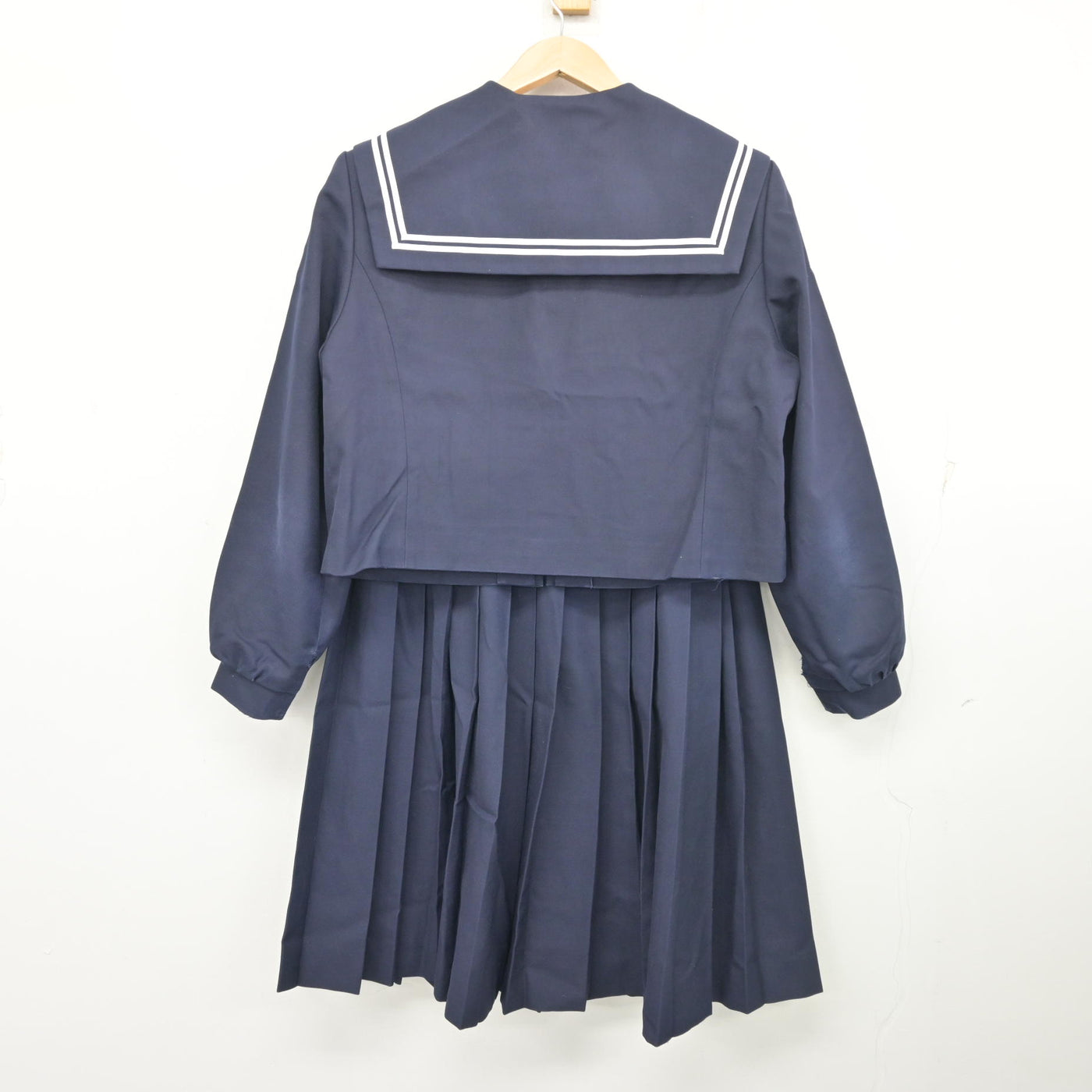 【中古】愛知県 尾張旭市立旭中学校/旧制服 女子制服 2点 (セーラー服・スカート) sf103687