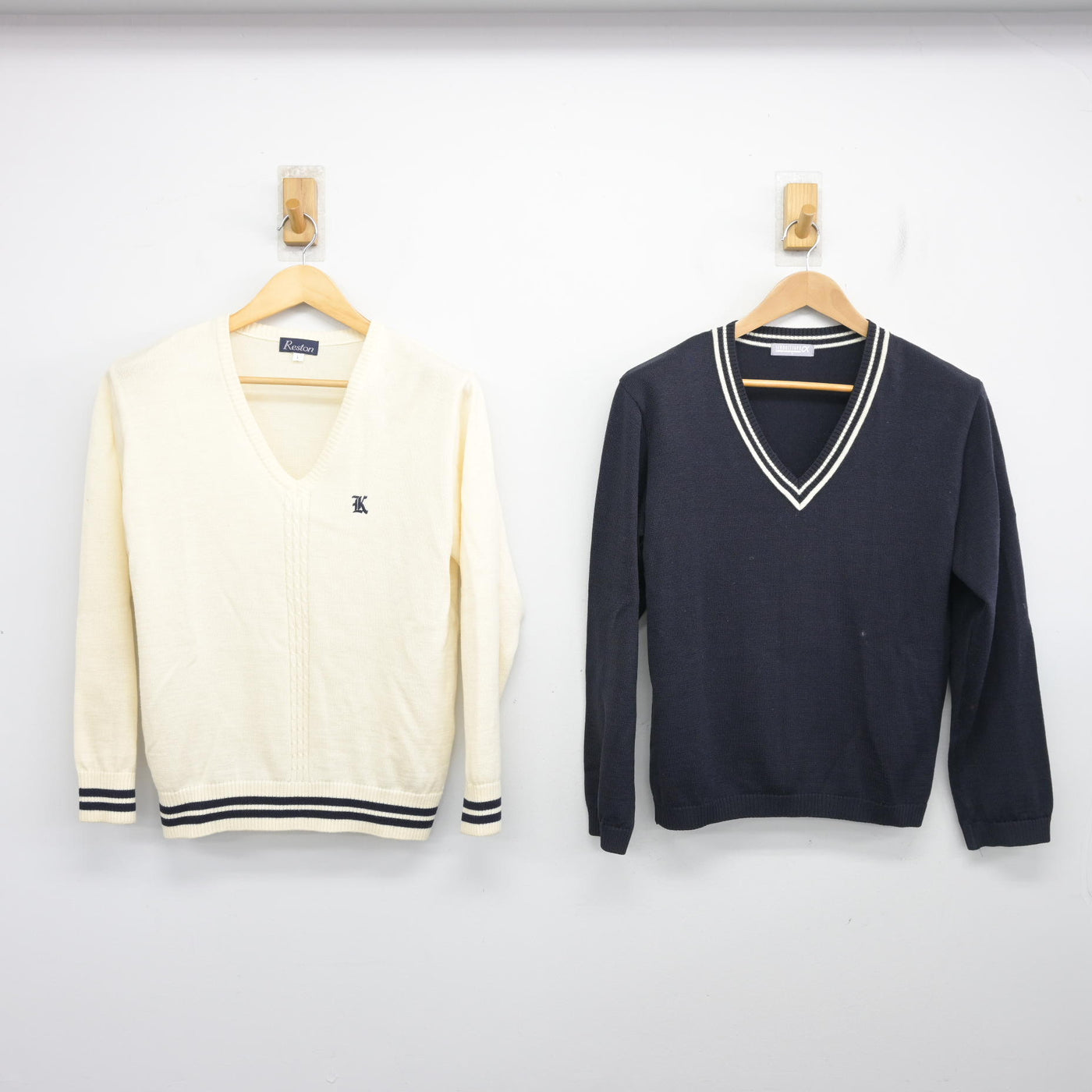 【中古】大阪府 大阪薫英女学院高等学校 女子制服 2点 (ニット) sf103690