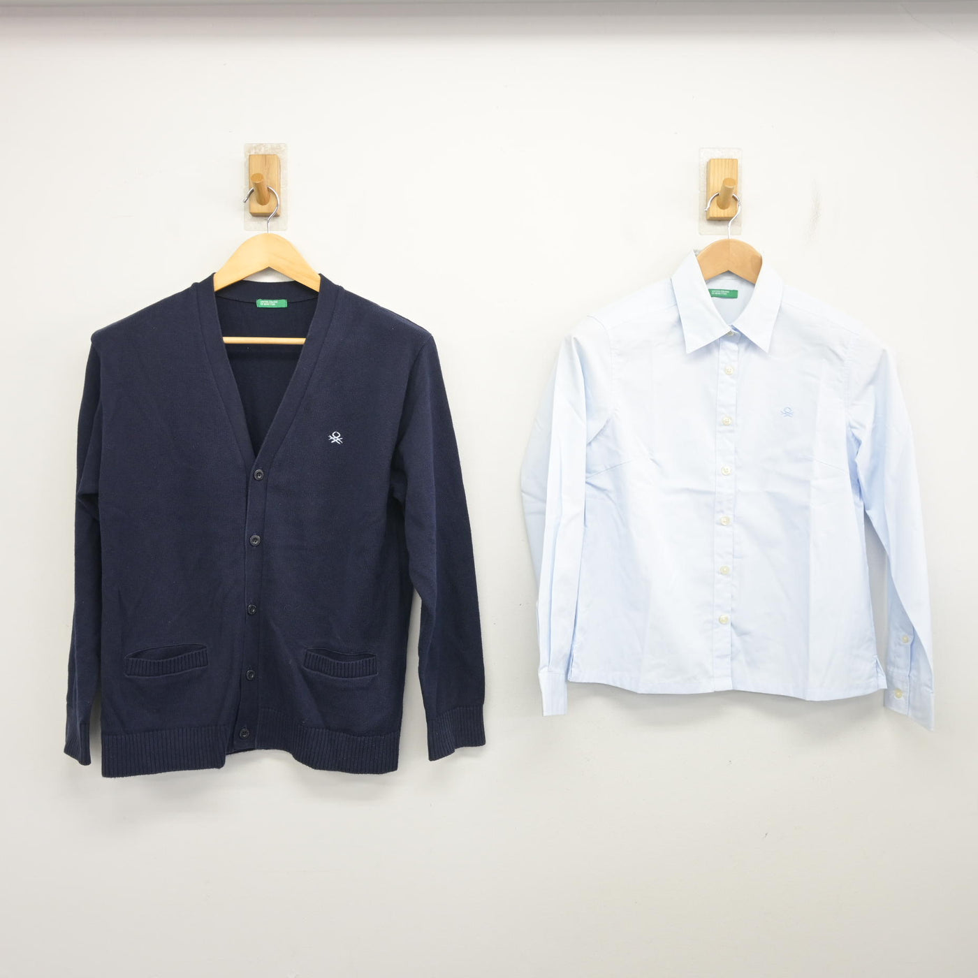 【中古】大分県 大分国際情報高等学校 女子制服 2点 (ニット・シャツ) sf103694