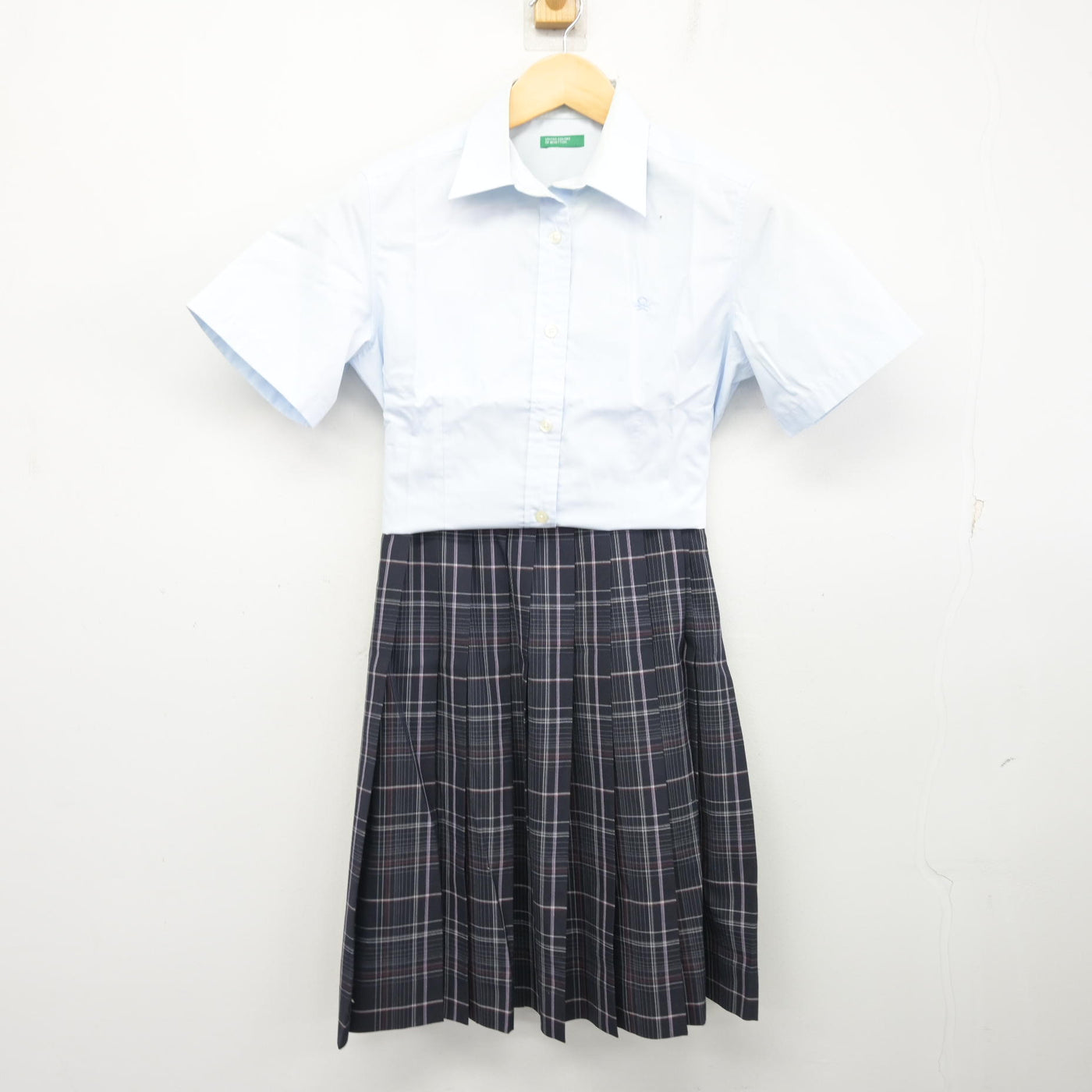 【中古】大分県 大分国際情報高等学校 女子制服 2点 (シャツ・スカート) sf103695