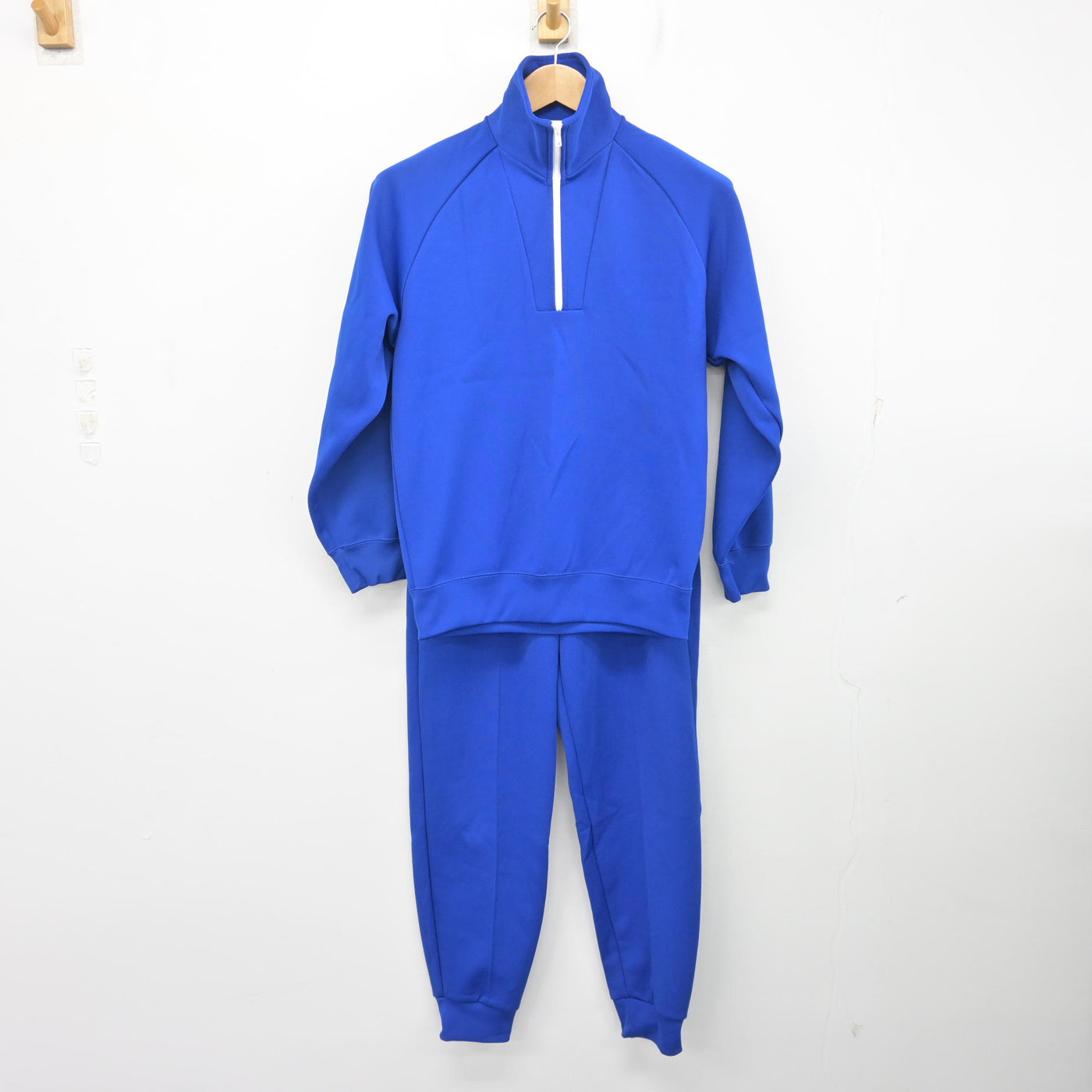 【中古】愛知県 大和中学校 女子制服 2点 (ジャージ 上・ジャージ 下) sf103711