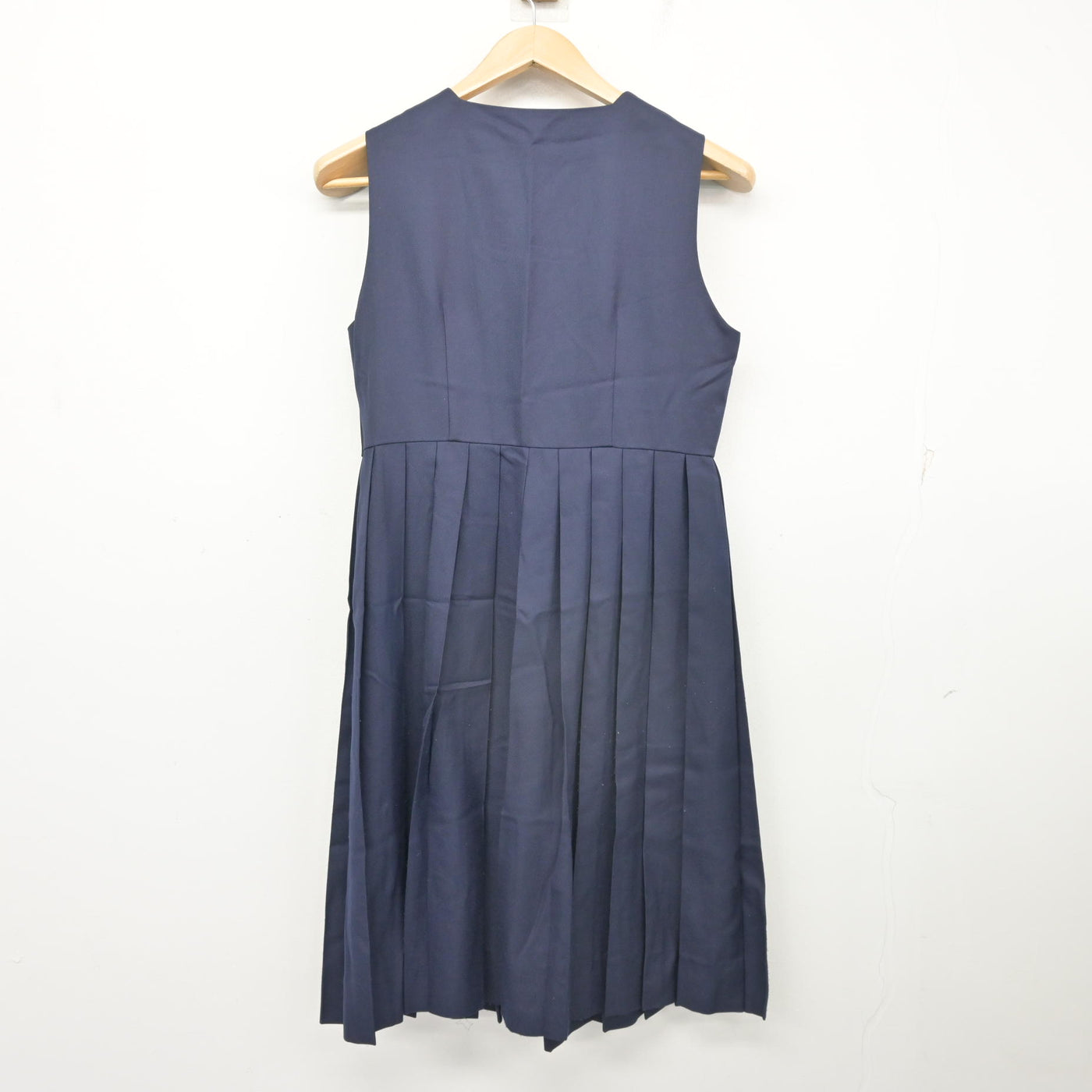 【中古】福岡県 香椎高等学校 女子制服 3点 (セーラー服・ジャンパースカート) sf103723