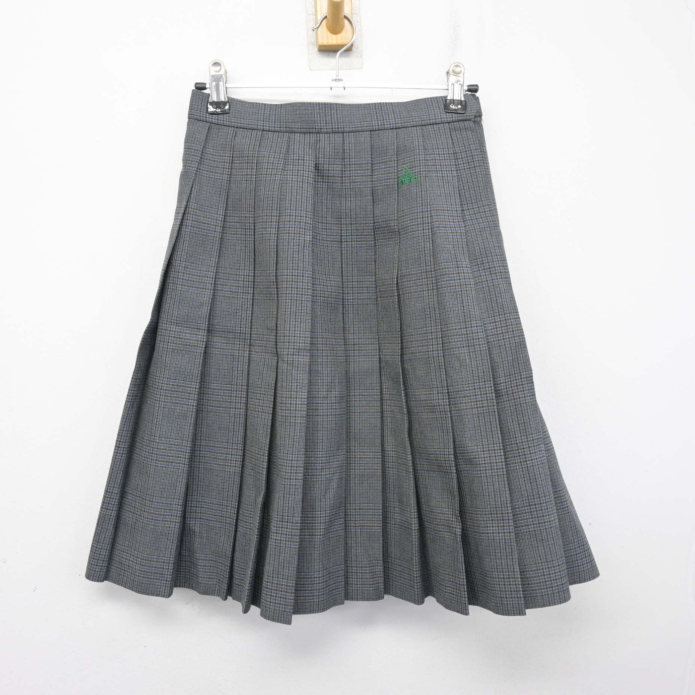 【中古】群馬県 前橋育英高等学校 女子制服 4点 (ブレザー・スカート) sf103729
