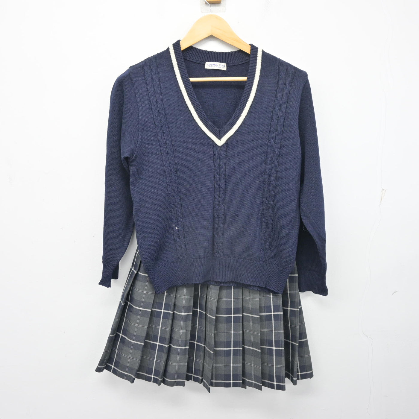 【中古】群馬県 前橋育英高等学校 女子制服 2点 (ニット・スカート) sf103730