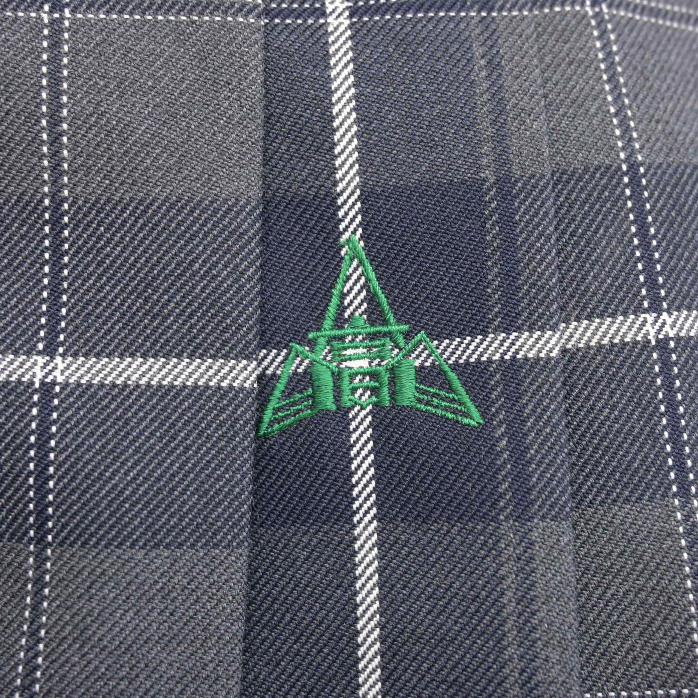 【中古】群馬県 前橋育英高等学校 女子制服 2点 (ニット・スカート) sf103730