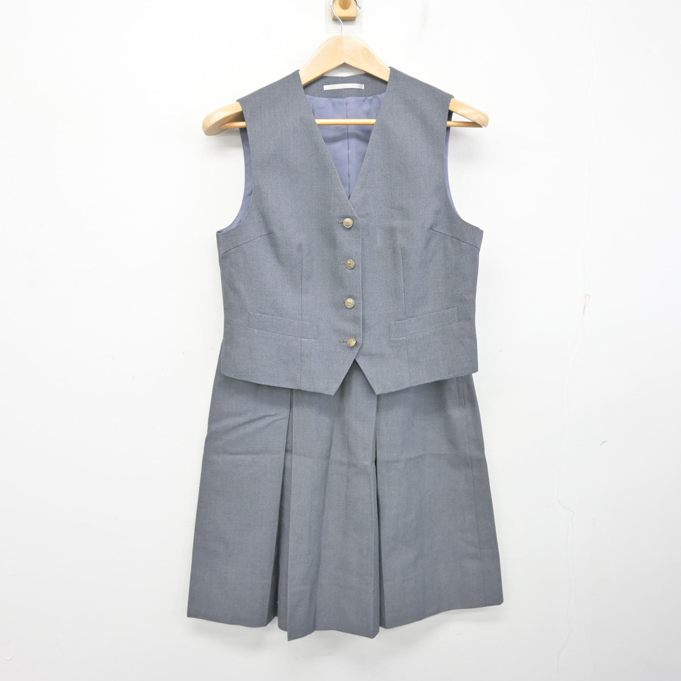 【中古】神奈川県 南河原中学校 女子制服 4点 (ブレザー・ベスト・スカート) sf103733