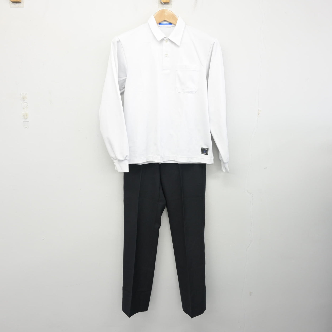 【中古】福岡県 北九州市内中学標準服 女子制服 2点 (シャツ・ズボン) sf103745