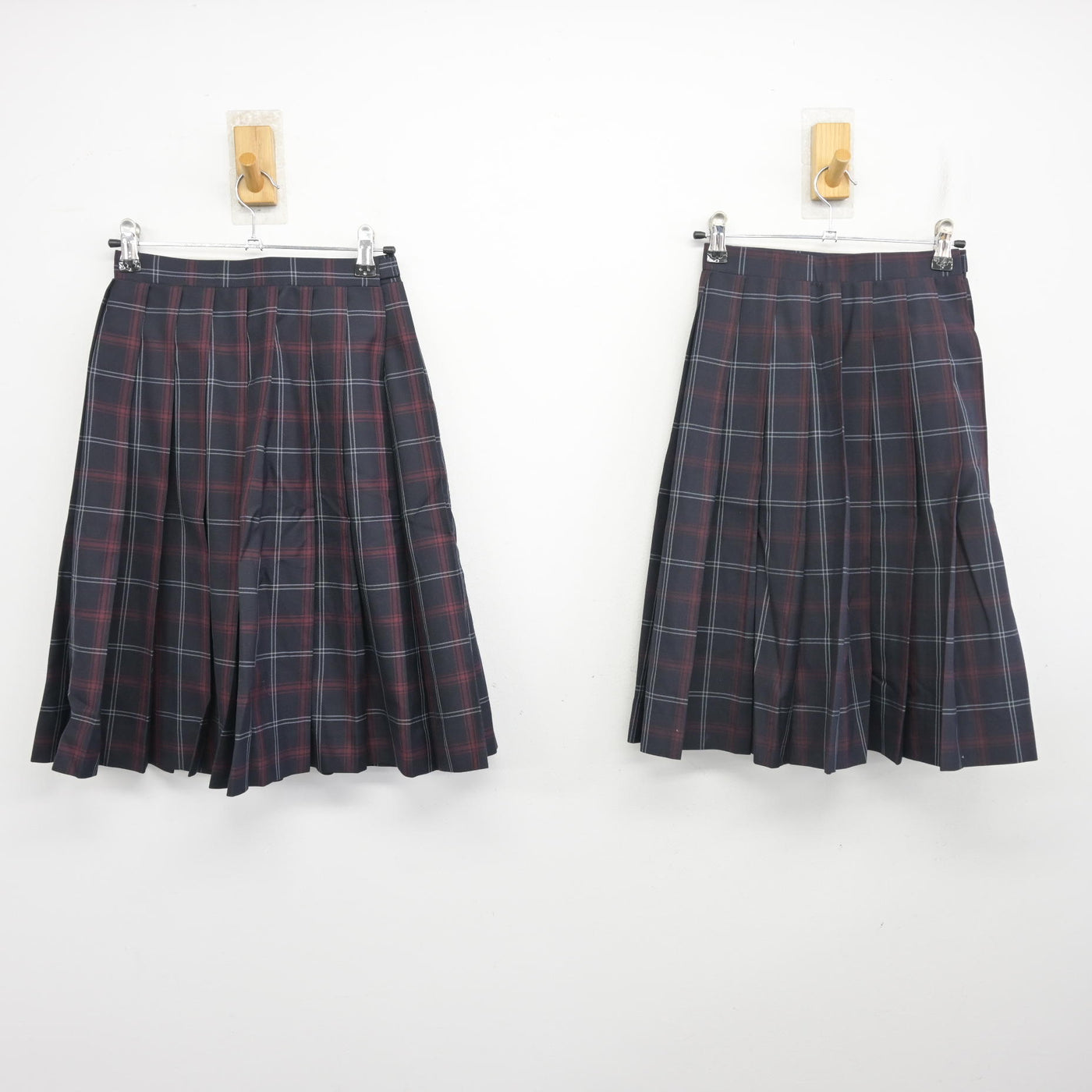 【中古】福岡県 湯川中学校 女子制服 2点 (スカート) sf103748