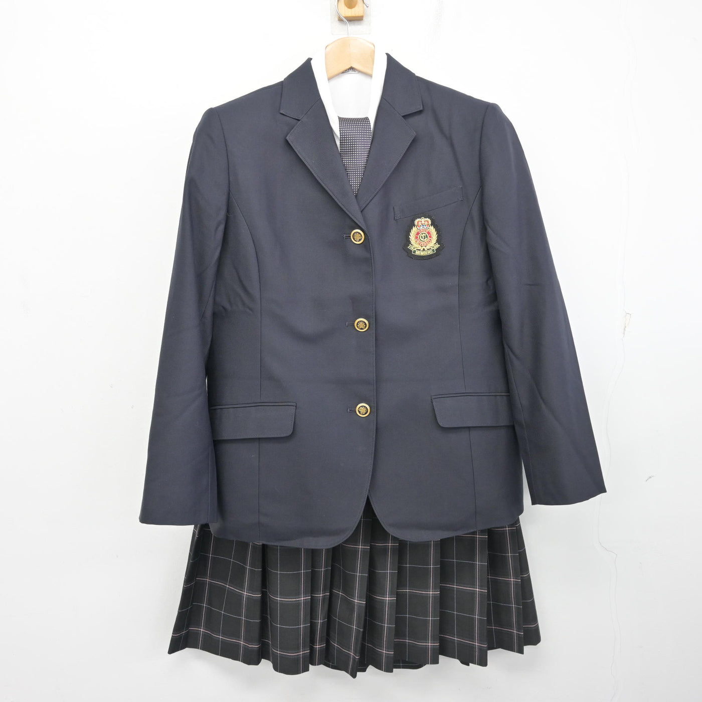 【中古】東京都 中央大学附属中学校・高等学校 女子制服 4点 (ブレザー・シャツ・スカート) sf103752