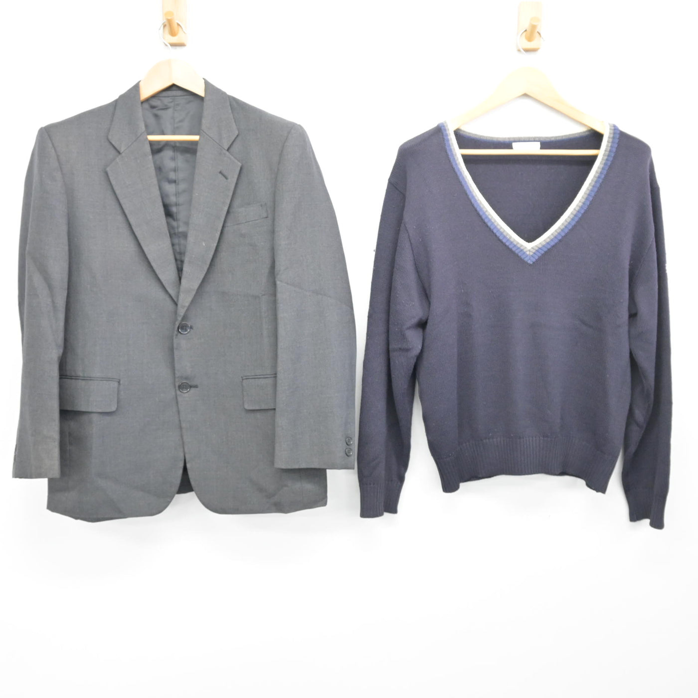 【中古】岡山県 倉敷古城池高等学校 男子制服 4点 (ブレザー・ニット・ズボン) sf103764