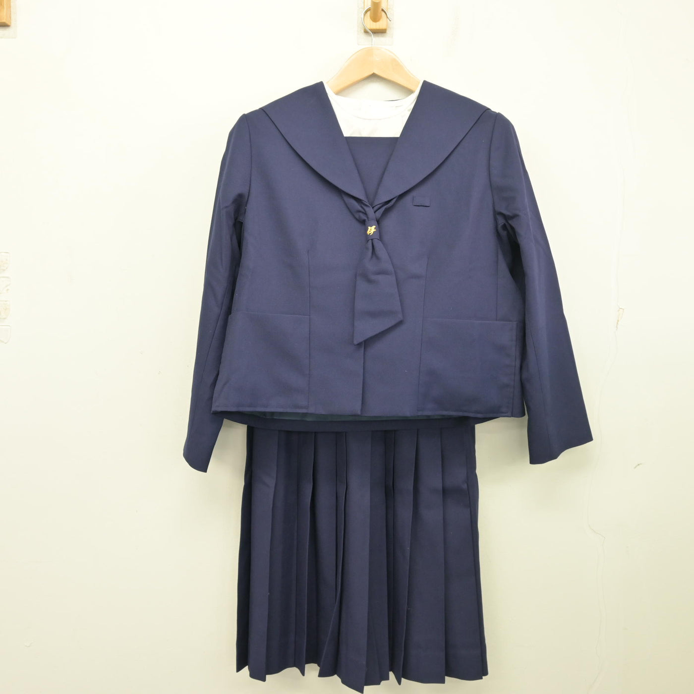 【中古】福島県 伊達中学校 女子制服 4点 (セーラー服・ブラウス・スカート) sf103771