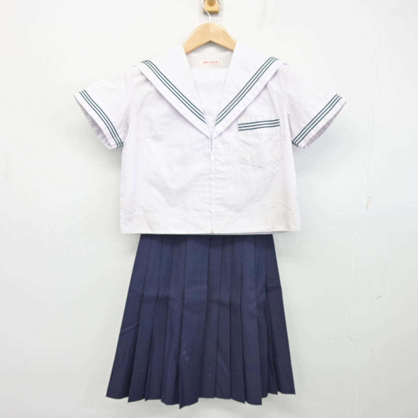 【中古】大阪府 住吉中学校 女子制服 2点 (セーラー服・スカート) sf103776