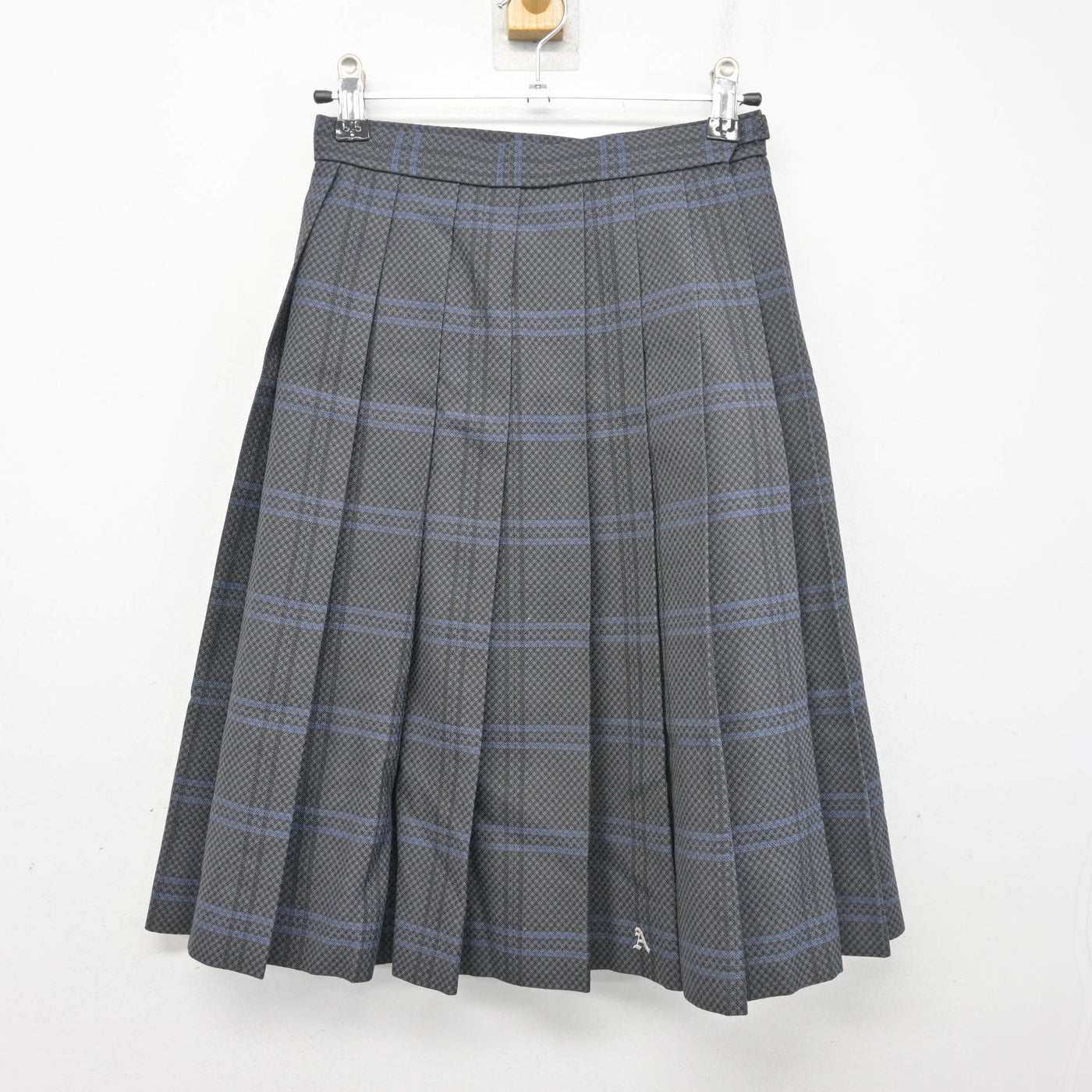 【中古】大阪府 旭高等学校 女子制服 4点 (ブレザー・ニット・スカート) sf103780