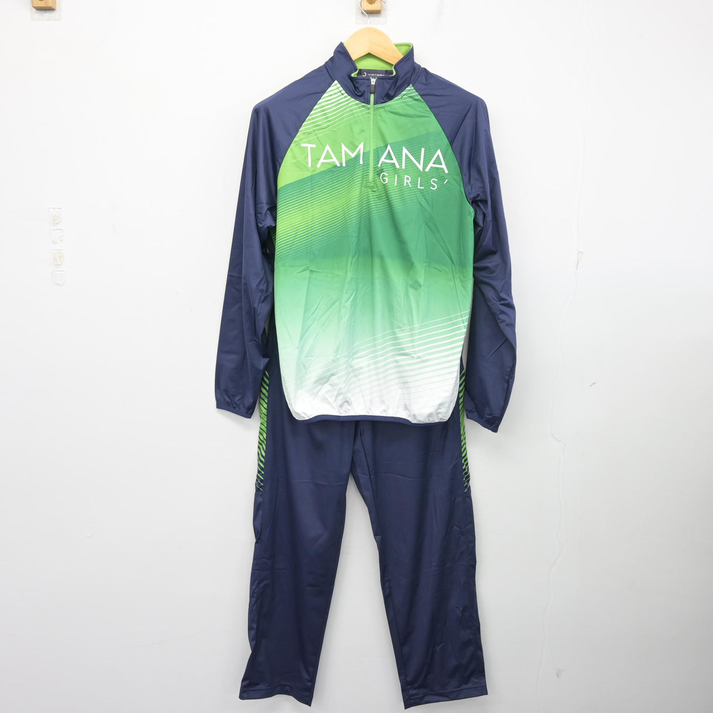 【中古】熊本県 玉名女子高等学校 女子制服 2点 (ジャージ 上・ジャージ 下) sf103790
