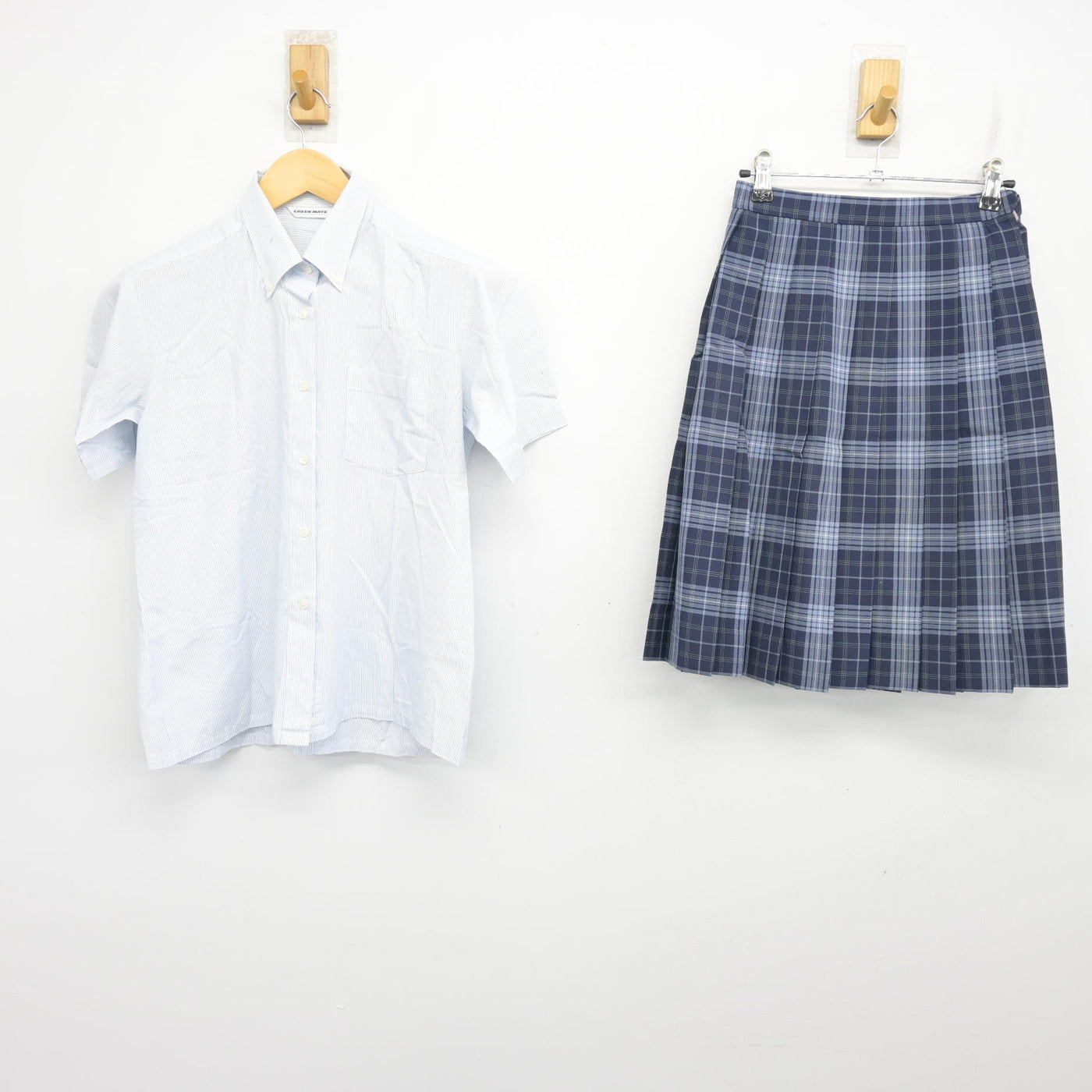 【中古】東京都 多摩大学目黒高等学校 女子制服 2点 (シャツ・スカート) sf103805