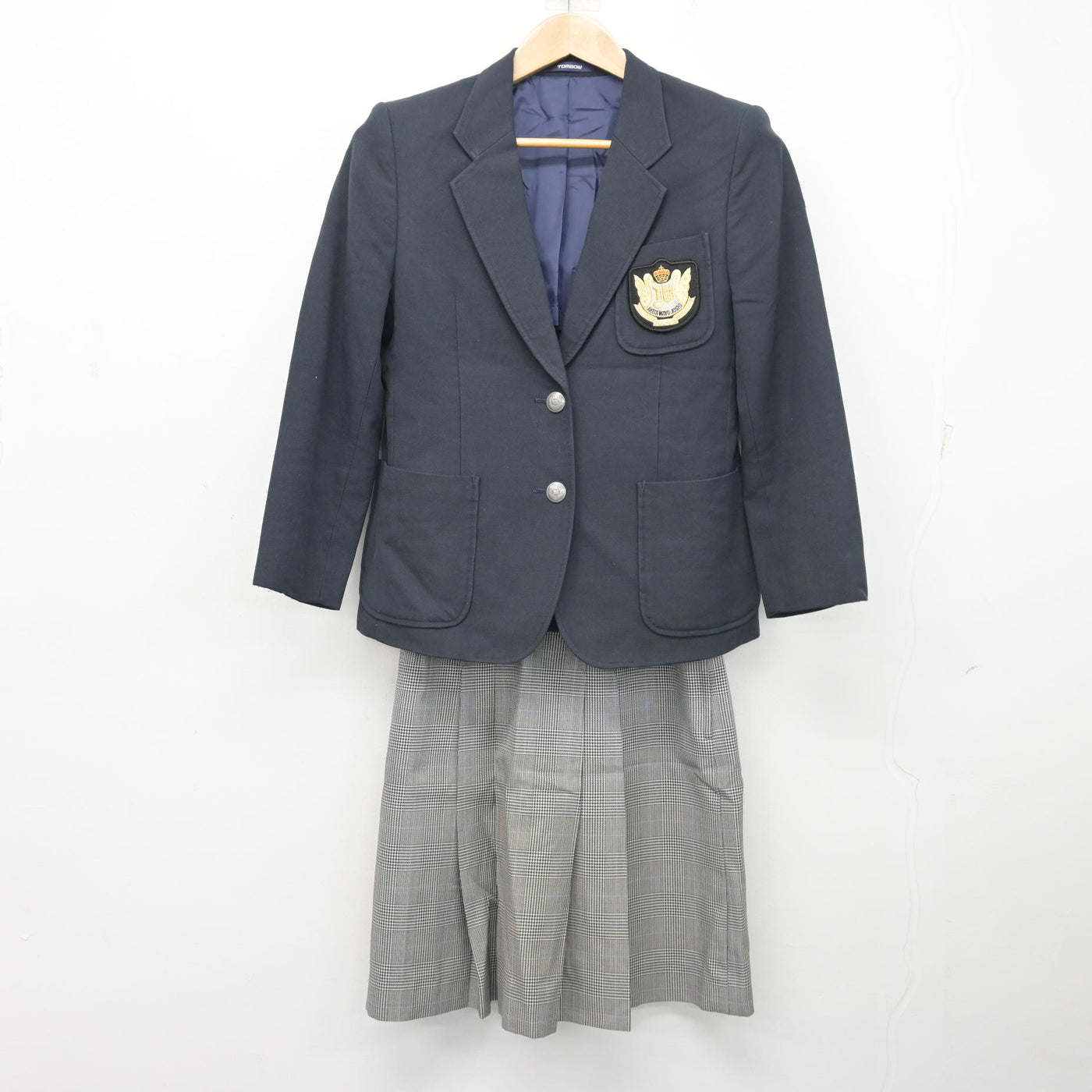 【中古】秋田県 秋田和洋女子高等学校 女子制服 3点 (ブレザー・ベスト・スカート) sf103822
