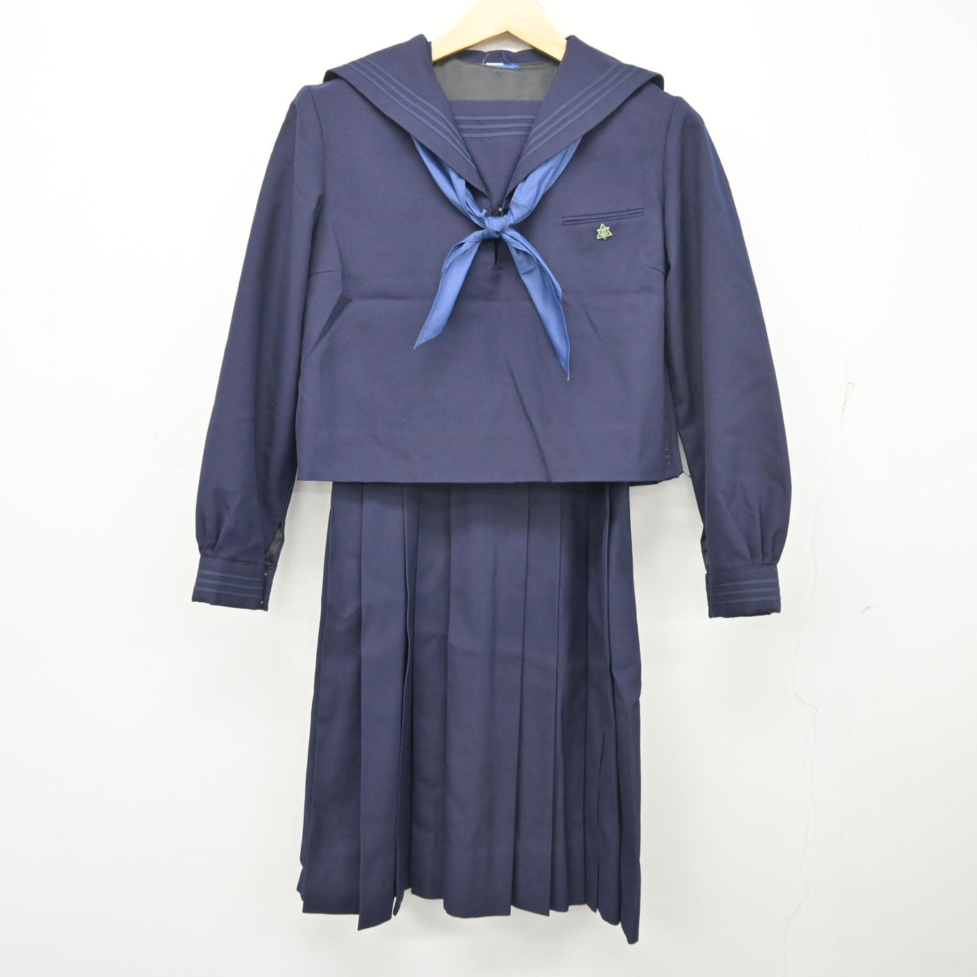 【中古】兵庫県 兵庫県立西宮高等学校 女子制服 4点 (セーラー服・ジャンパースカート) sf103839
