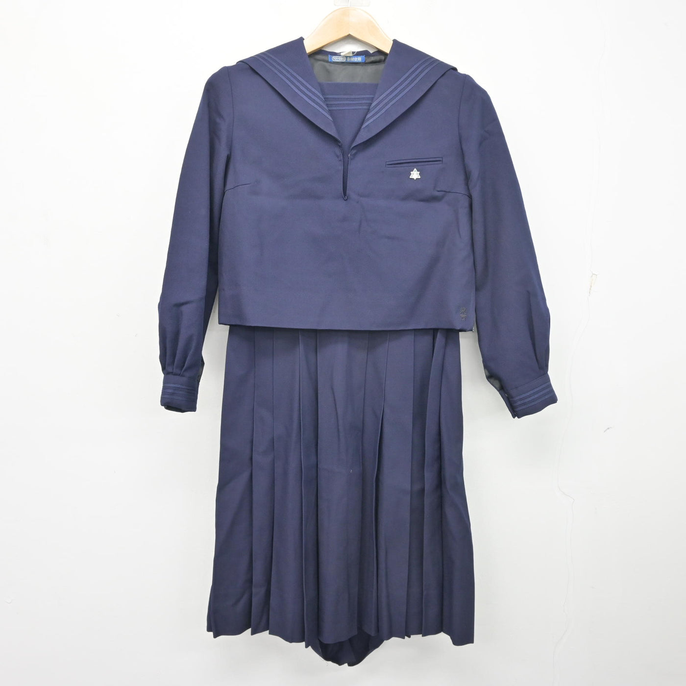 【中古】兵庫県 兵庫県立西宮高等学校 女子制服 3点 (セーラー服・ジャンパースカート) sf103840