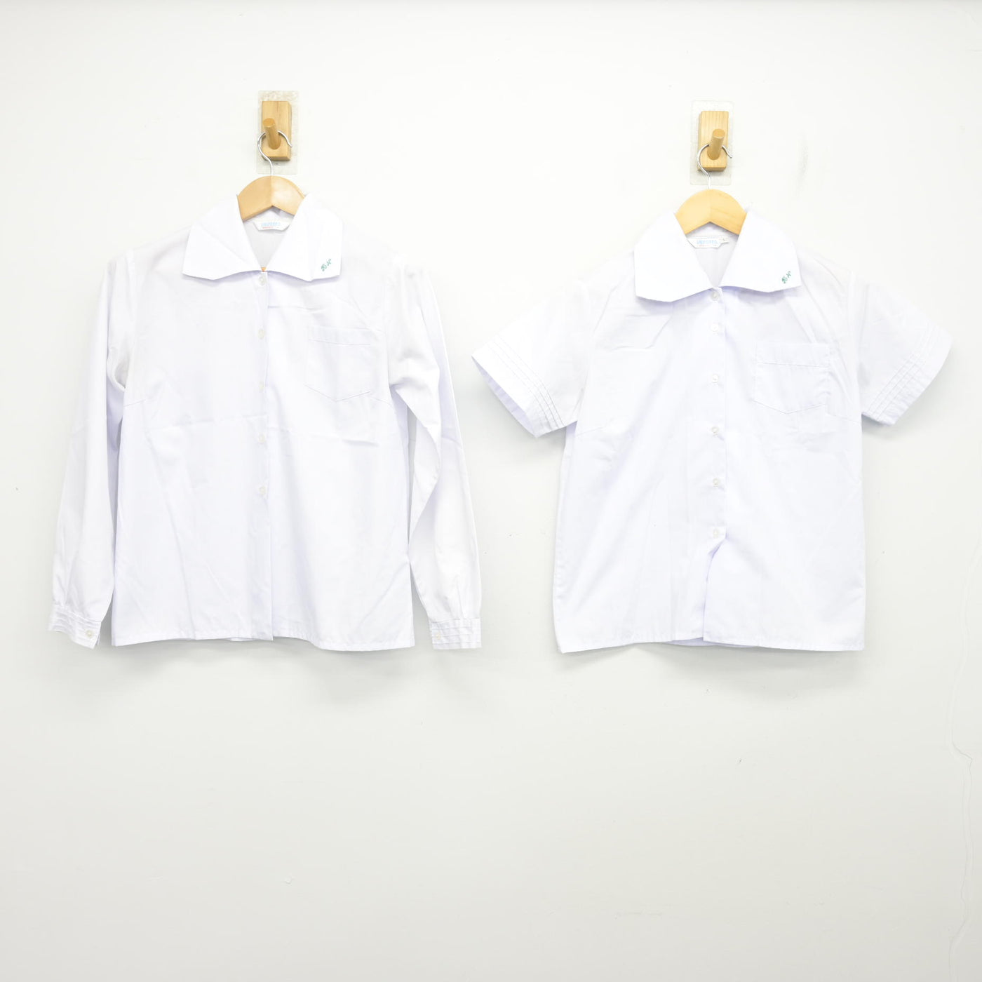 【中古】兵庫県 兵庫県立西宮高等学校 女子制服 2点 (シャツ・シャツ) sf103844