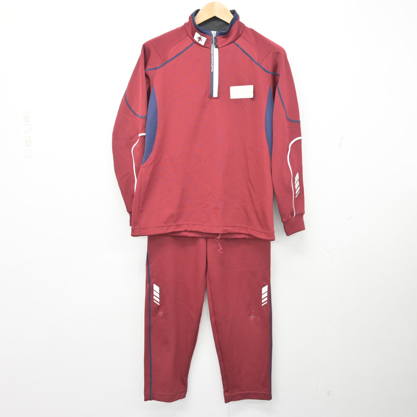 【中古】大阪府 牧野高等学校 男子制服 2点 (ジャージ 上・ジャージ 下) sf103855