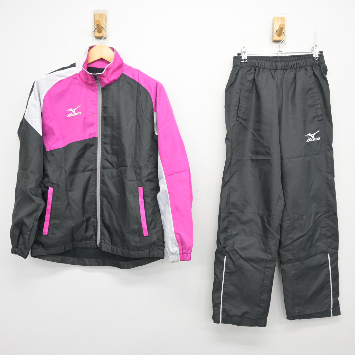 【中古】東京都 八王子実践高等学校/ソフトテニス部 女子制服 2点 (ジャージ 上・ジャージ 下) sf103866