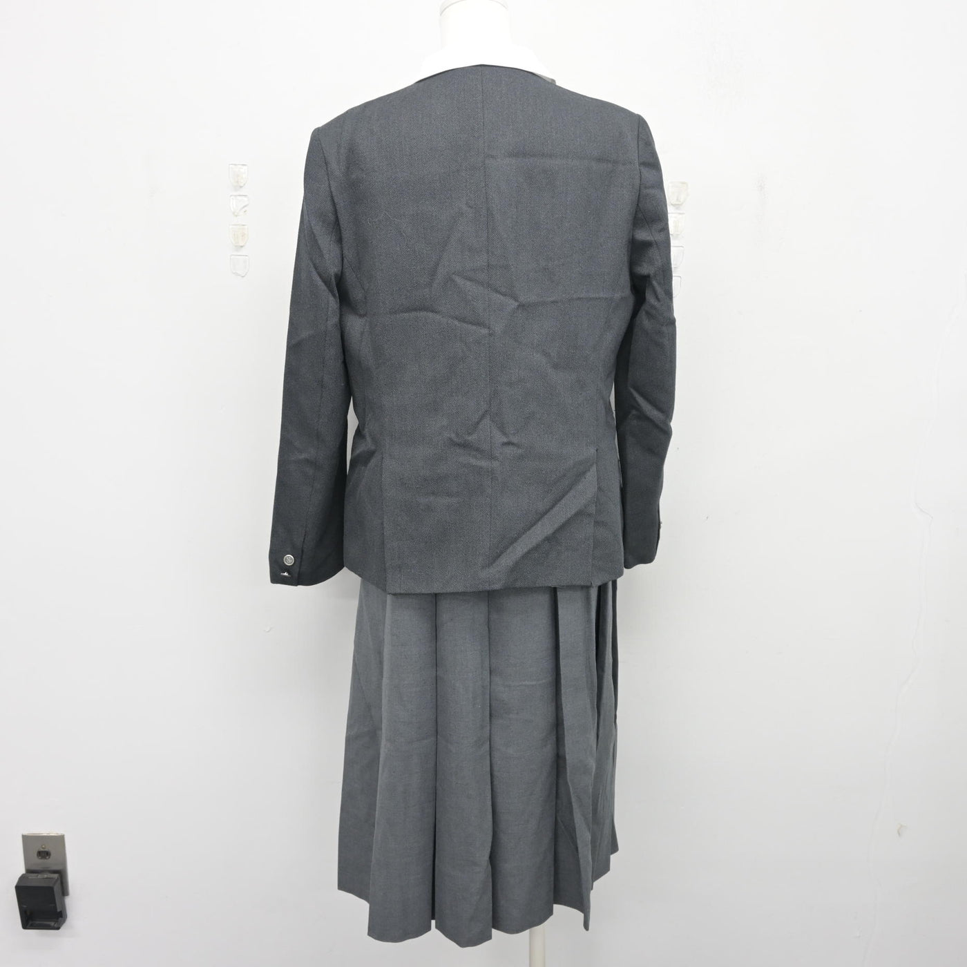 【中古】兵庫県 仁川学院高等学校 女子制服 4点 (ブレザー・シャツ・ジャンパースカート) sf103884