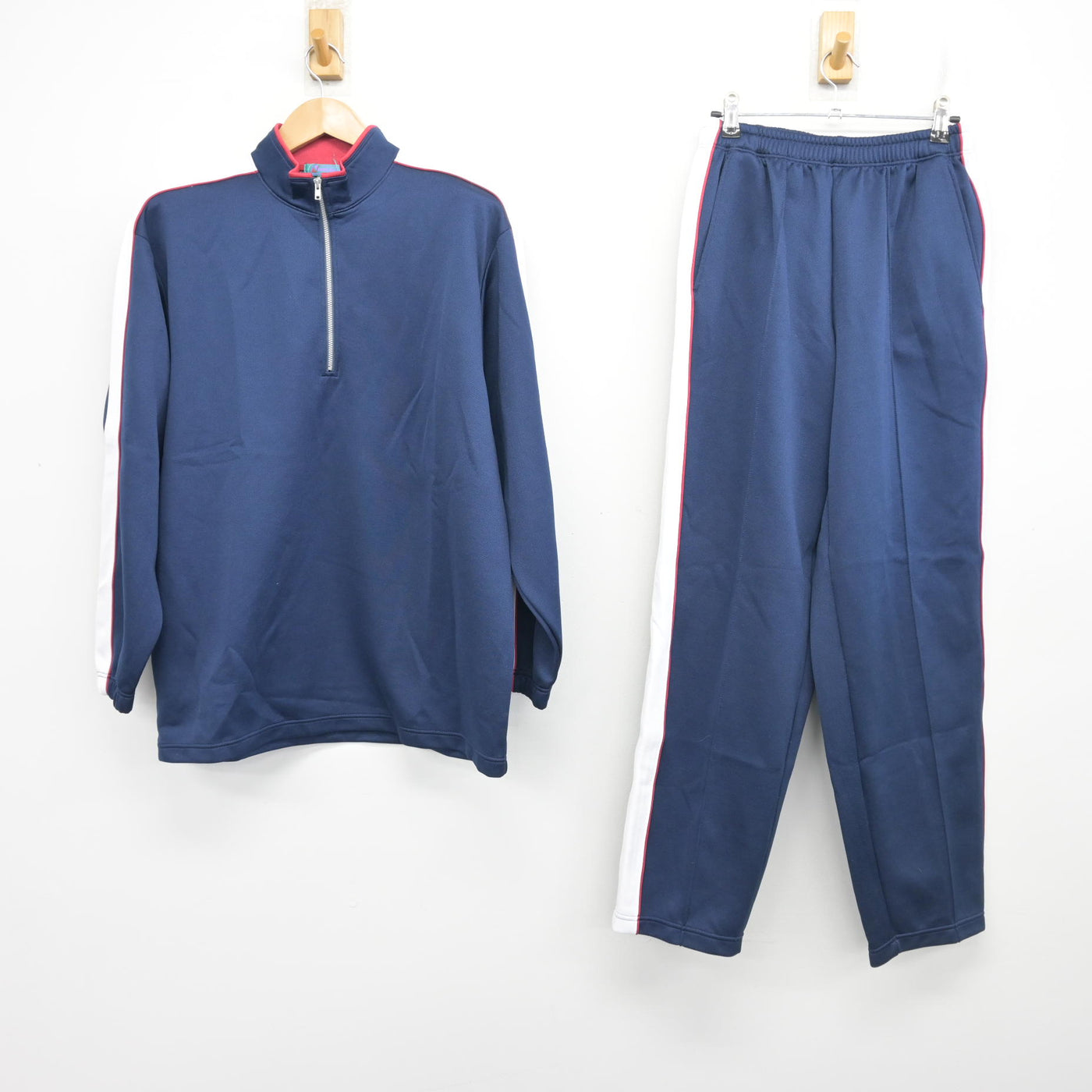 【中古】群馬県 伊勢崎商業高等学校 女子制服 2点 (ジャージ 上・ジャージ 下) sf103906