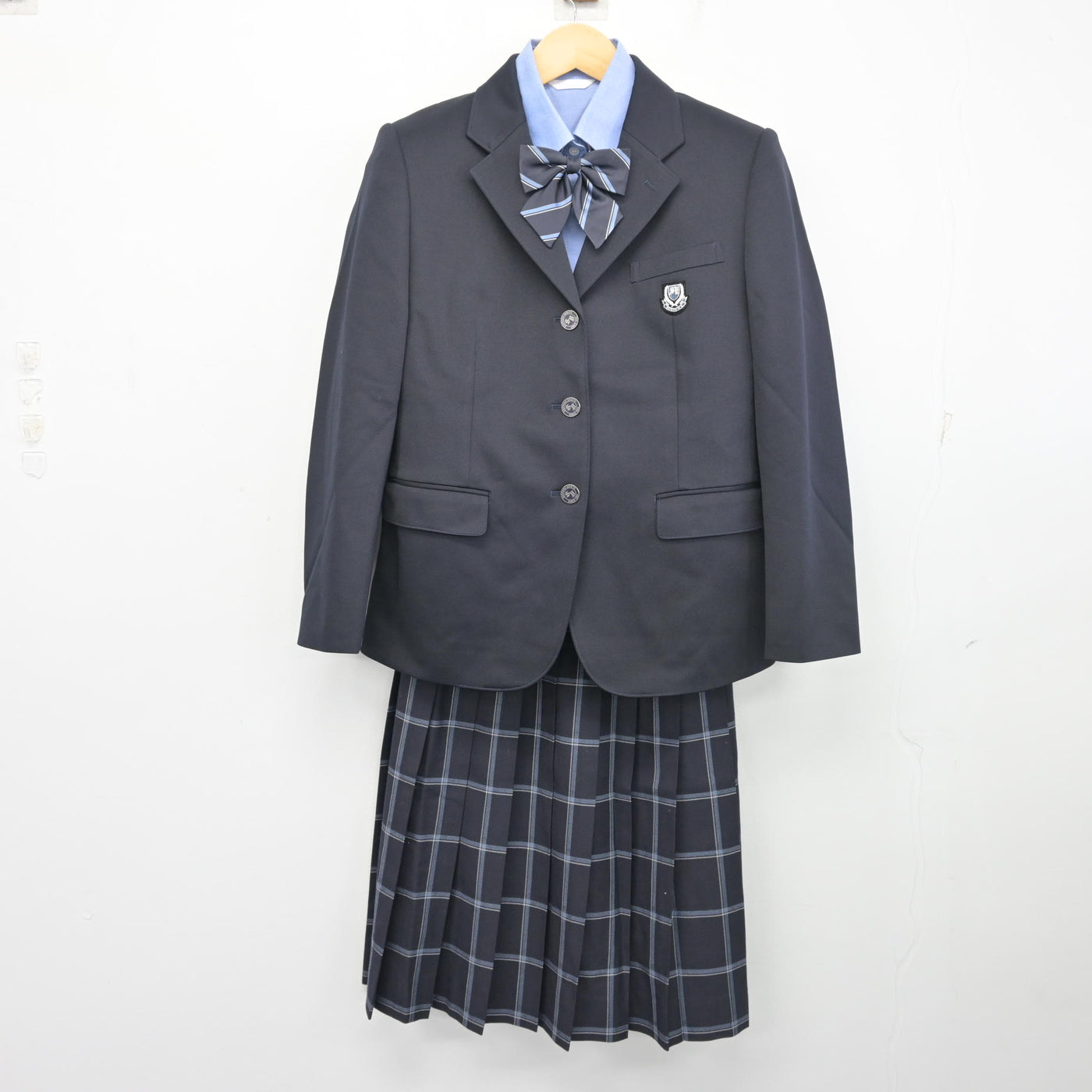 【中古】北海道 札幌新陽高等学校 女子制服 4点 (ブレザー・シャツ・スカート) sf103920