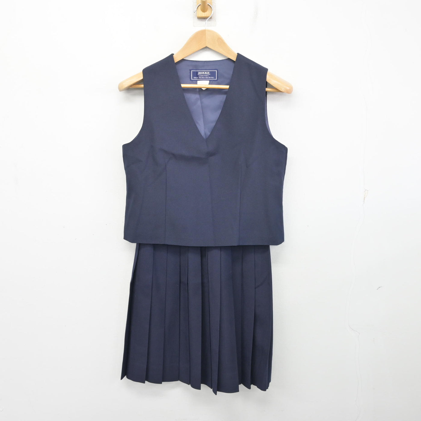 【中古】埼玉県 朝霞第三中学校 女子制服 3点 (ブレザー・ベスト・スカート) sf103948