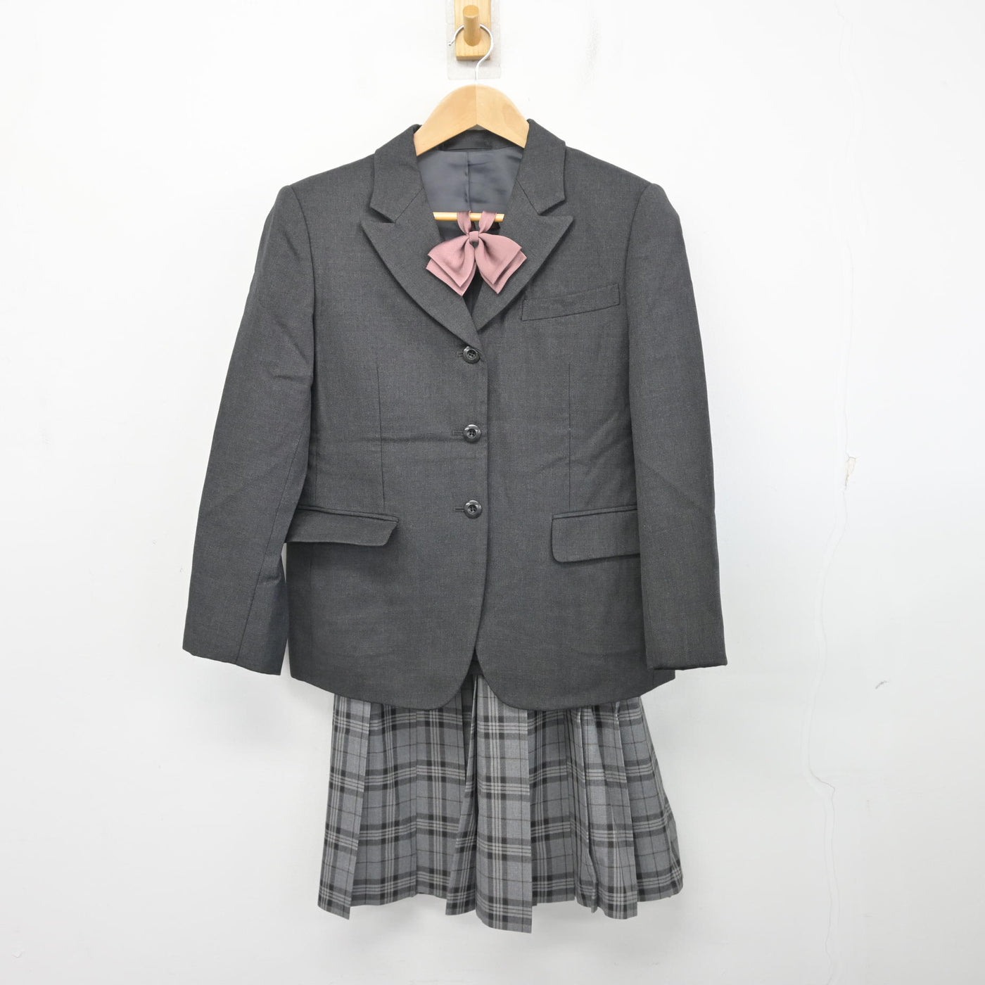 【中古】埼玉県 大妻嵐山中学校/旧制服 女子制服 4点 (ブレザー・スカート) sf103950