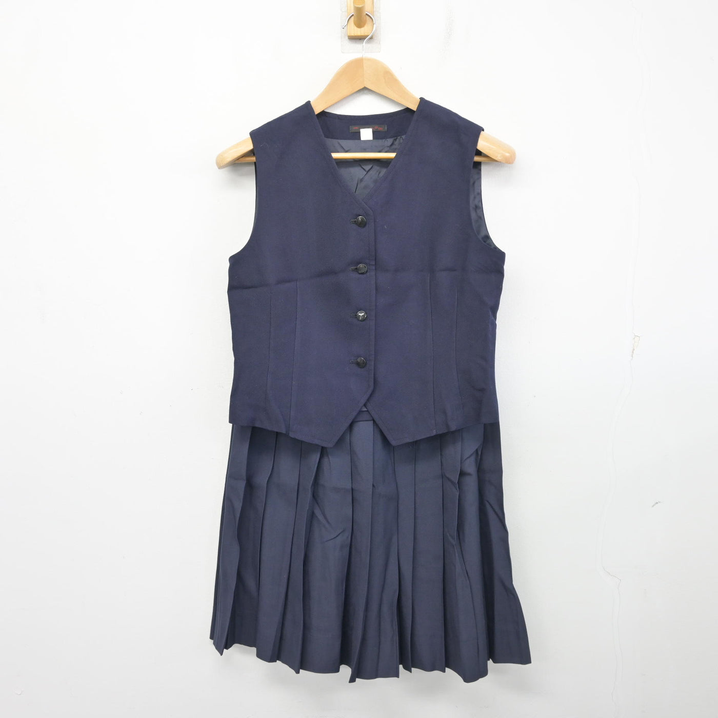 【中古】兵庫県 御影高等学校 女子制服 2点 (ベスト・スカート) sf103956