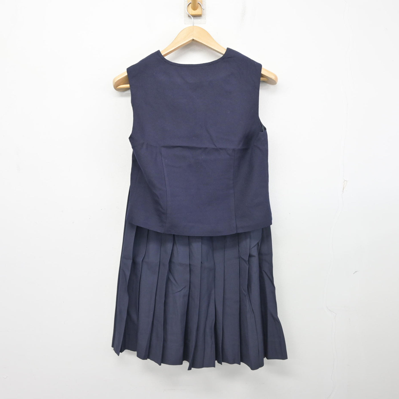 【中古】兵庫県 御影高等学校 女子制服 2点 (ベスト・スカート) sf103956