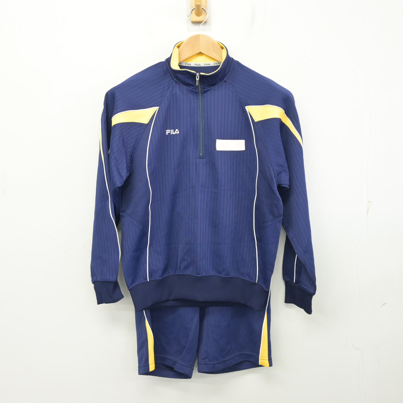 【中古】兵庫県 御影高等学校 女子制服 3点 (ジャージ 上・体操服 上・体操服 下) sf103958