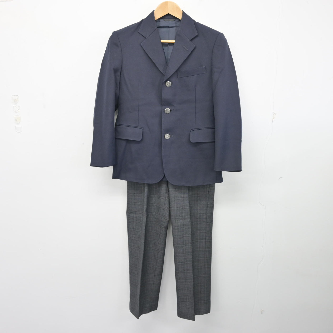 【中古】兵庫県 湊翔楠中学校 男子制服 3点 (ブレザー・ズボン) sf103960