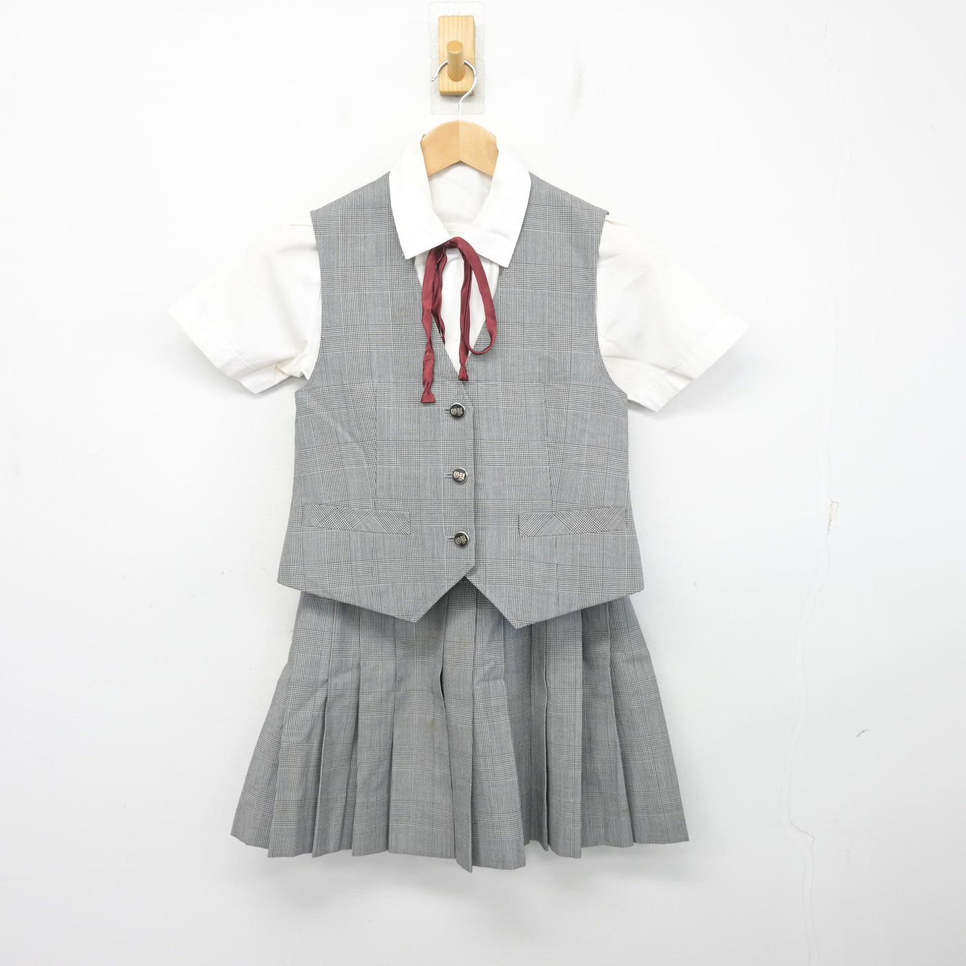 【中古】東京都 鷗友学園女子中学高等学校/旧制服 女子制服 4点 (ベスト・シャツ・スカート) sf103965