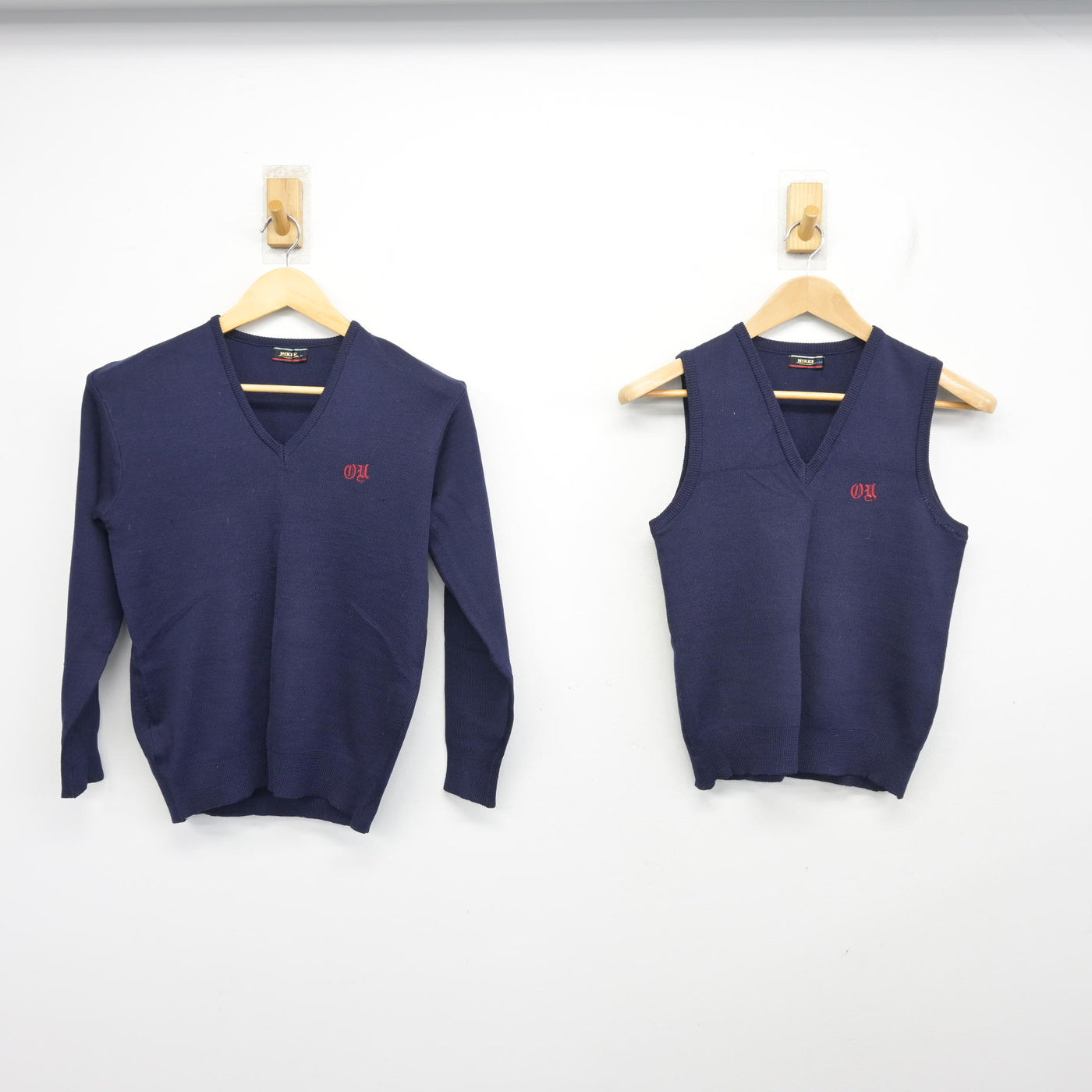 【中古】東京都 鷗友学園女子中学高等学校/旧制服 女子制服 2点 (ニットベスト・ニット) sf103966