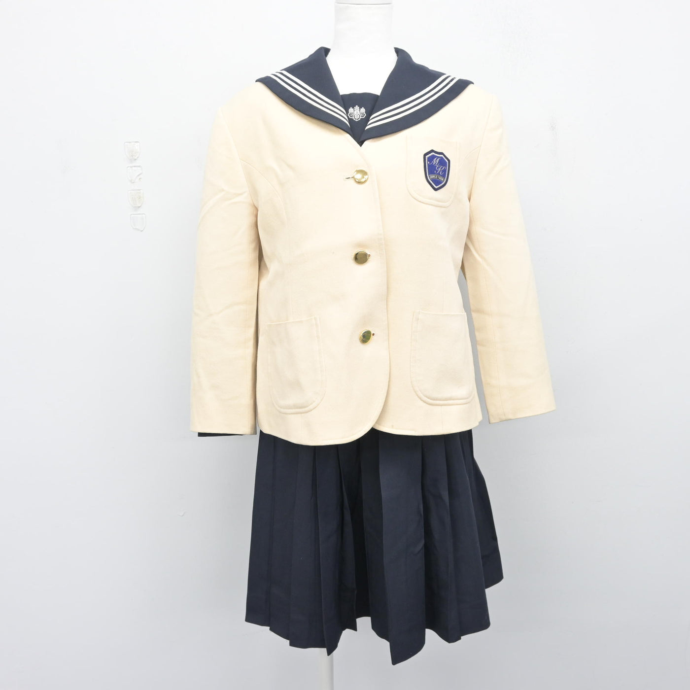 【中古】東京都 目白研心高等学校 女子制服 3点 (ブレザー・セーラー服・スカート) sf103970