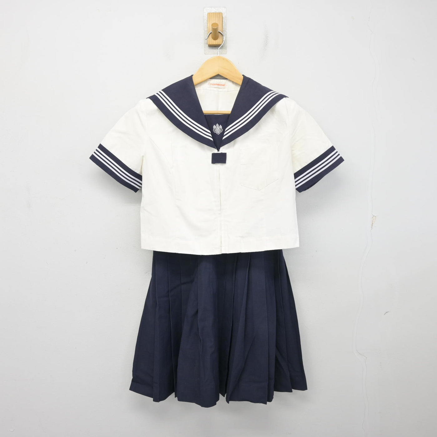 【中古】東京都 目白研心高等学校 女子制服 3点 (セーラー服・スカート) sf103972