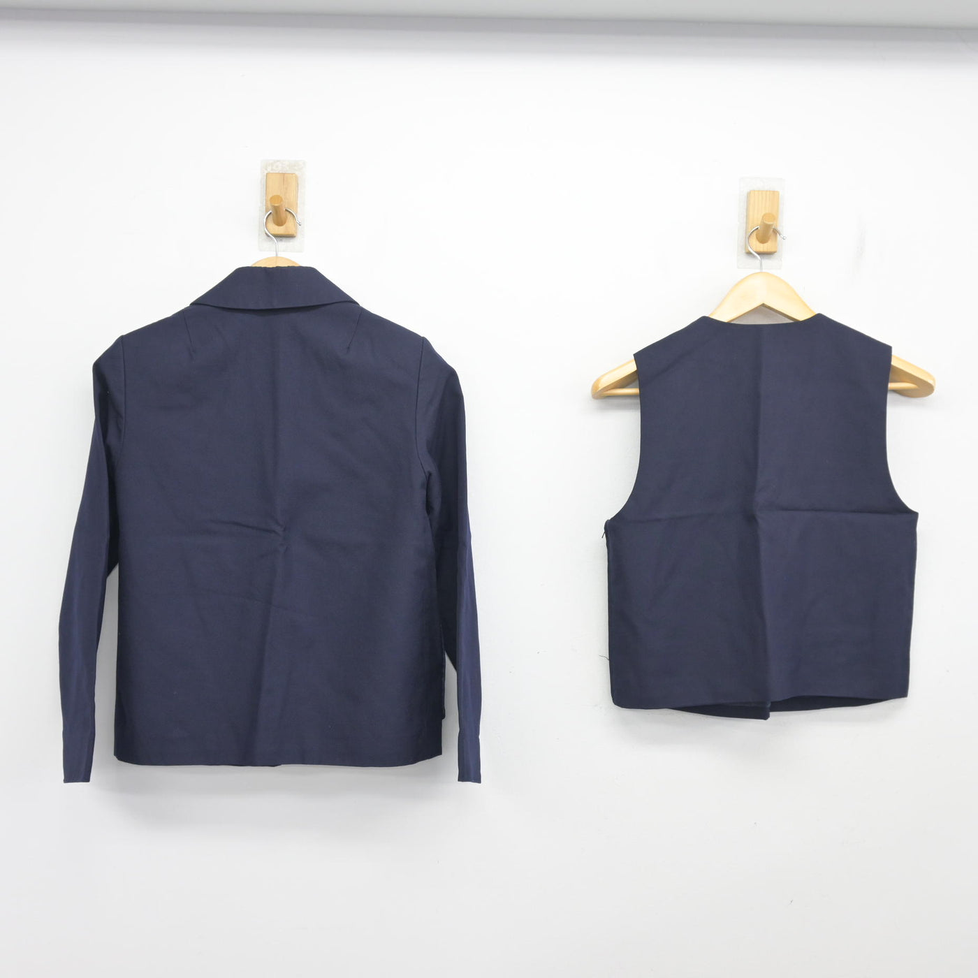 【中古】山形県 新庄北高等学校 女子制服 2点 (ブレザー・ベスト) sf103980